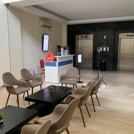 Palam Mansion At Aston Apartment - Batam Nagoya Kültér fotó